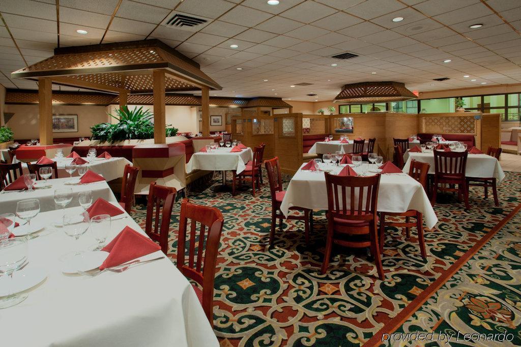 Wyndham Visalia Hotel Ресторант снимка